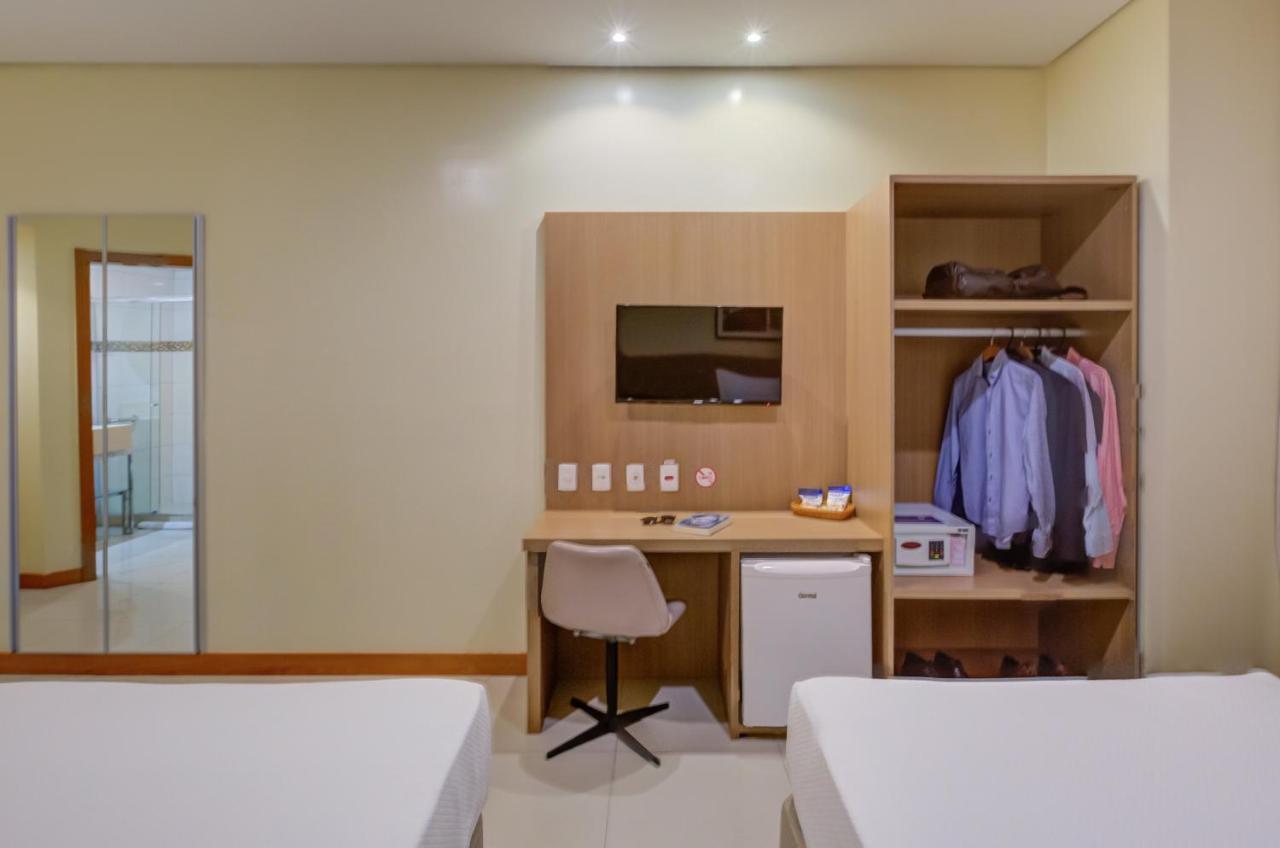 Deluxe Twin Room without window,1396773467:JPEG
